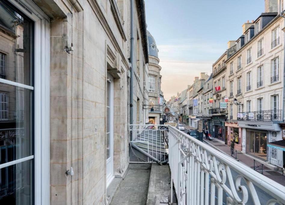 City Affaire : Bayeux Omaha Dış mekan fotoğraf
